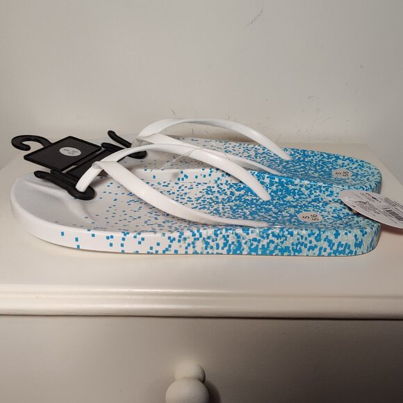 Sole Selection white, green & blue flip flop sandals, new with tags, sz. S (5/6) - Picture 4 of 5